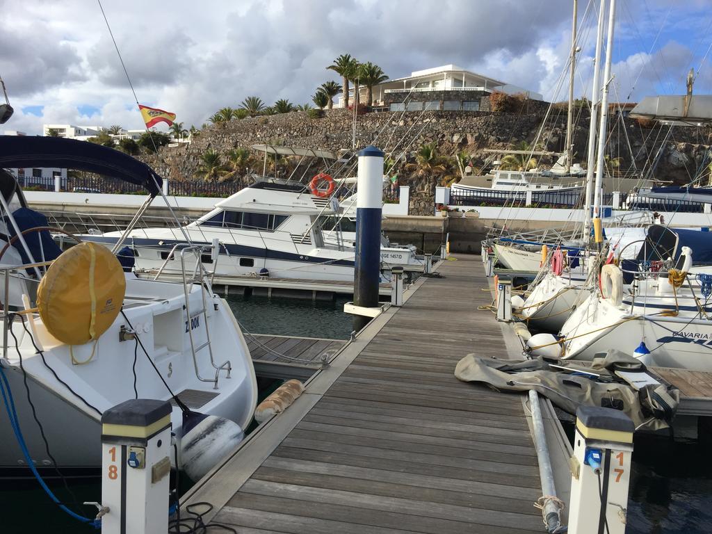 Puerto Calero Boat Otel Dış mekan fotoğraf